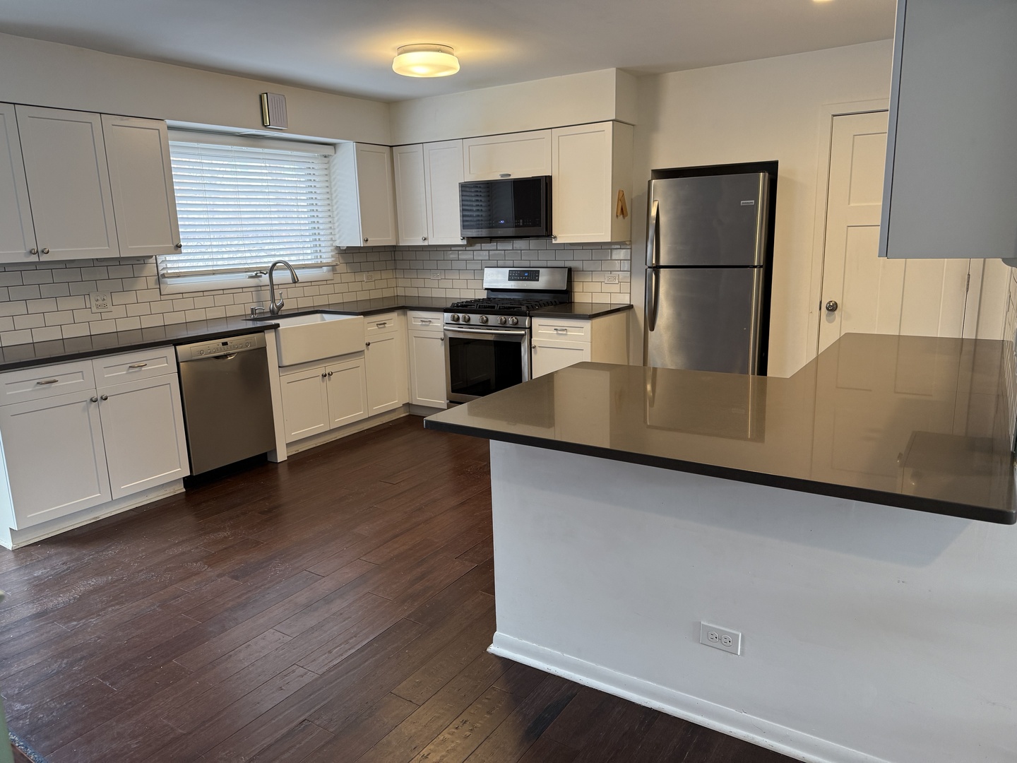 523 Elm Street, Deerfield, IL 60015