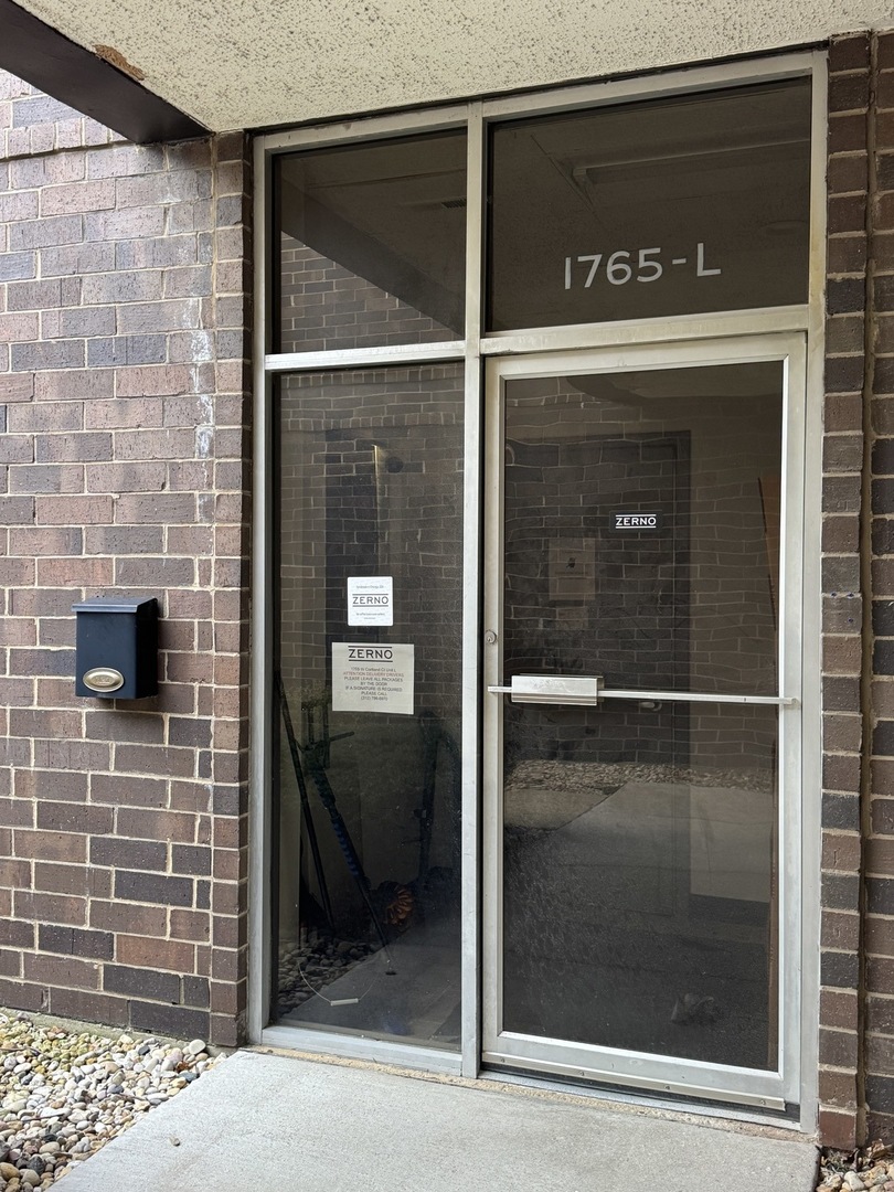 1765 Cortland Court, Addison, IL 60101