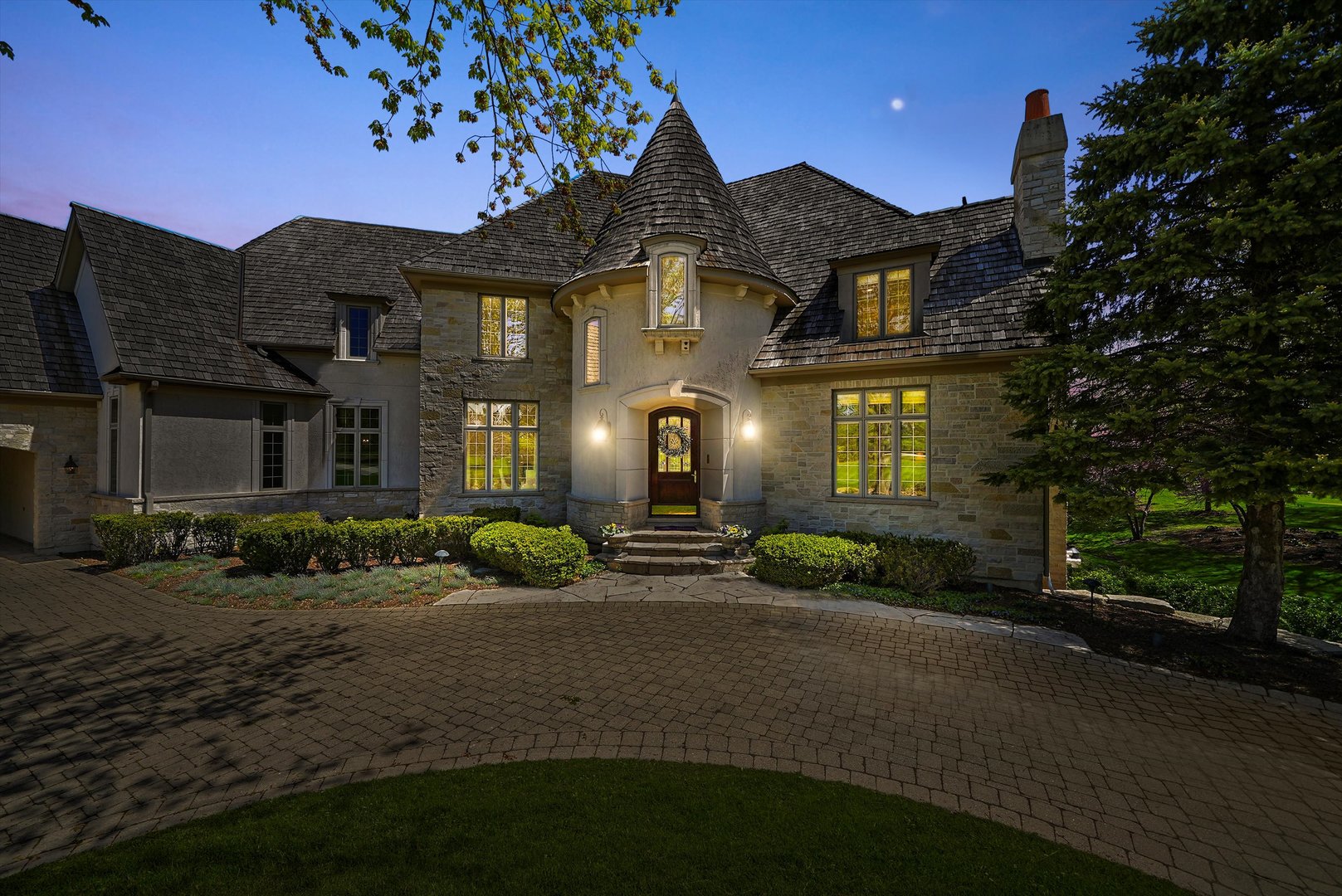 96 Wynstone Drive, North Barrington, IL 60010