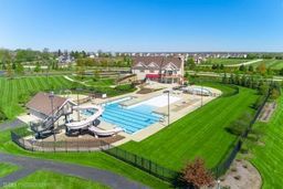 10037 Cummings Street, Huntley, IL 60142