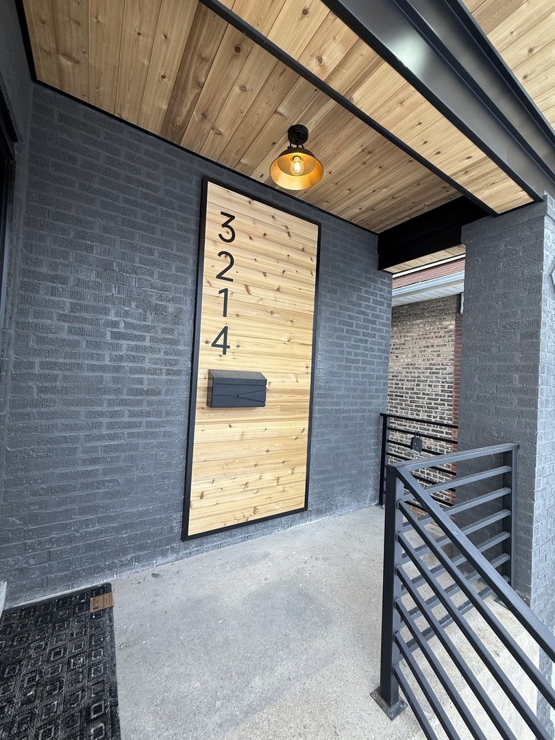 3214 54th Court, Cicero, IL 60804