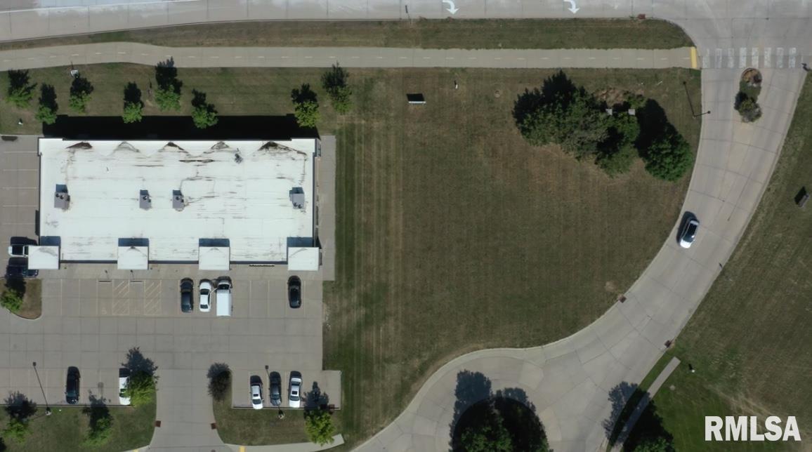 3280 RIDGE Point, Bettendorf, IA 52722