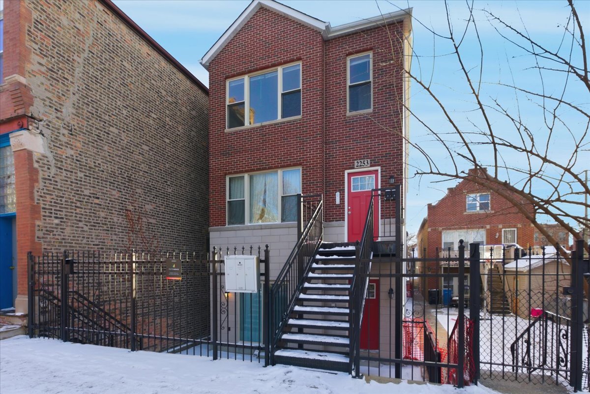 2253 19th Street, Chicago, IL 60608