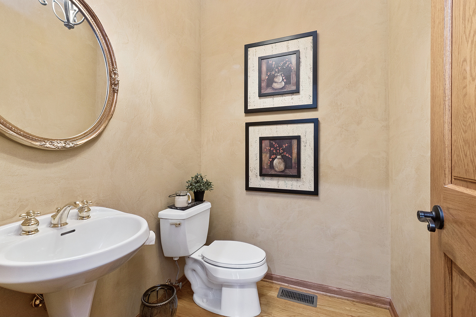 17133 Kerry Avenue, Orland Park, IL 60467