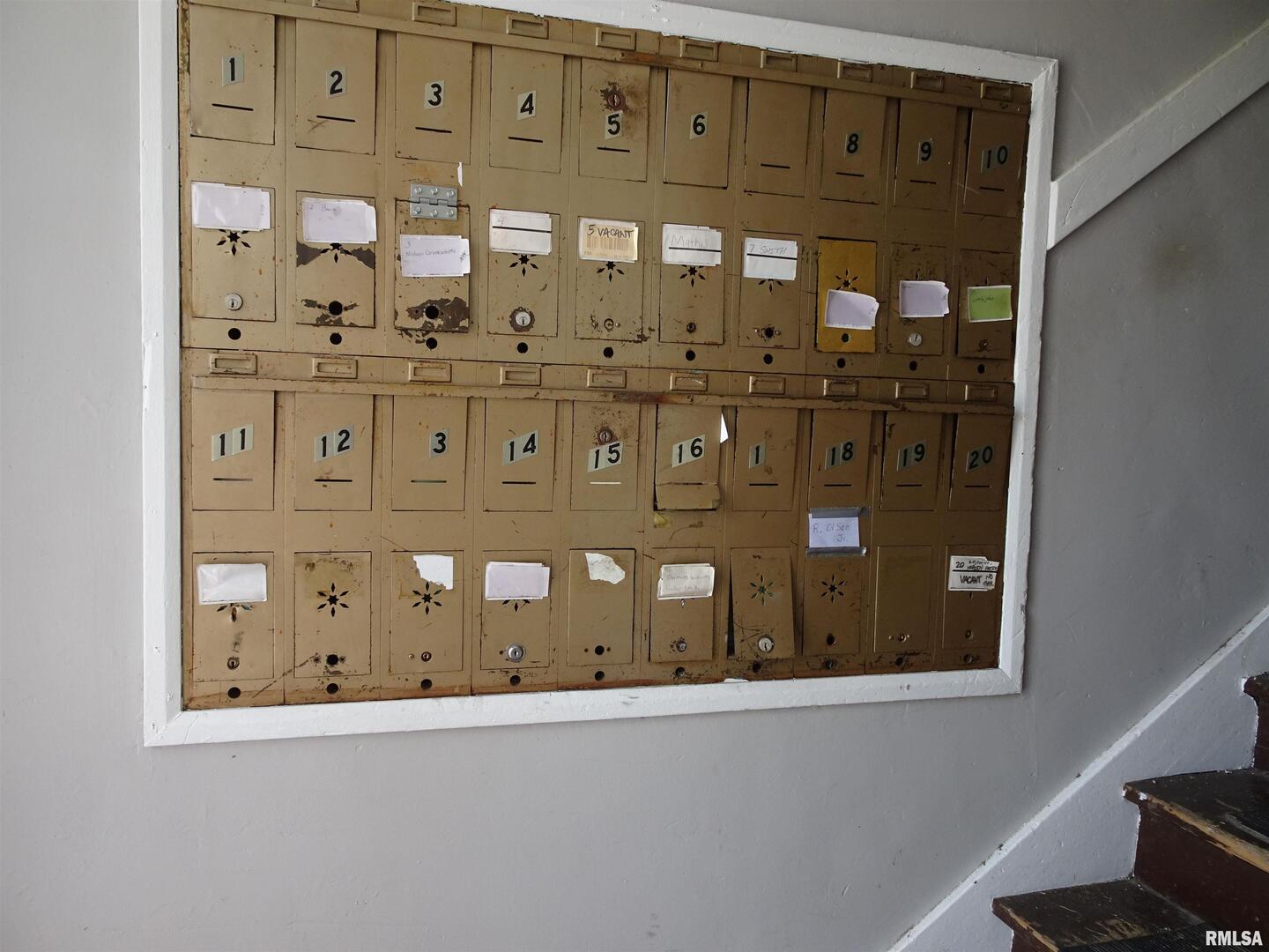 1119 4TH Avenue, Rock Island, IL 61201