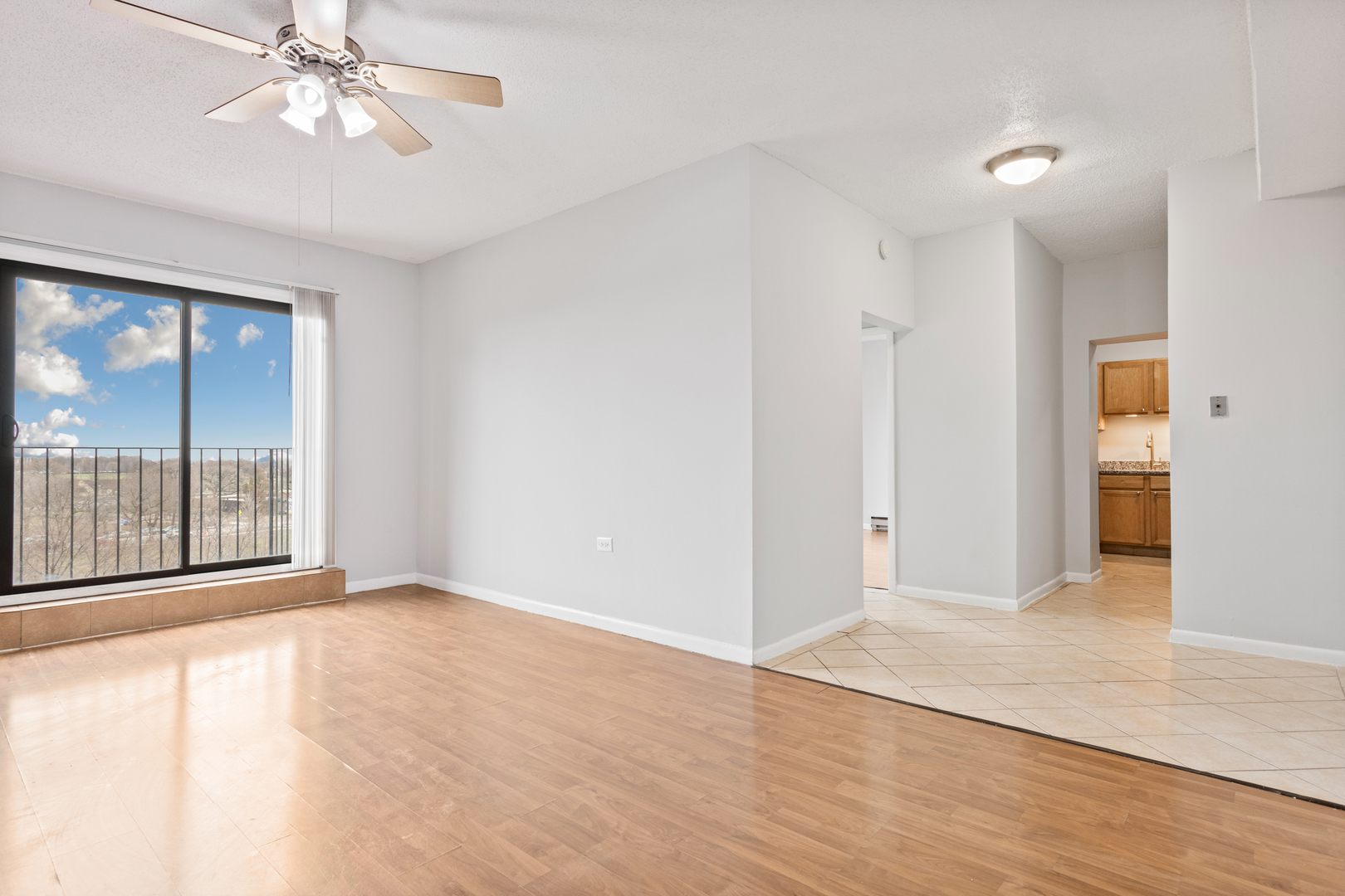 4520 Clarendon Avenue, Chicago, IL 60640