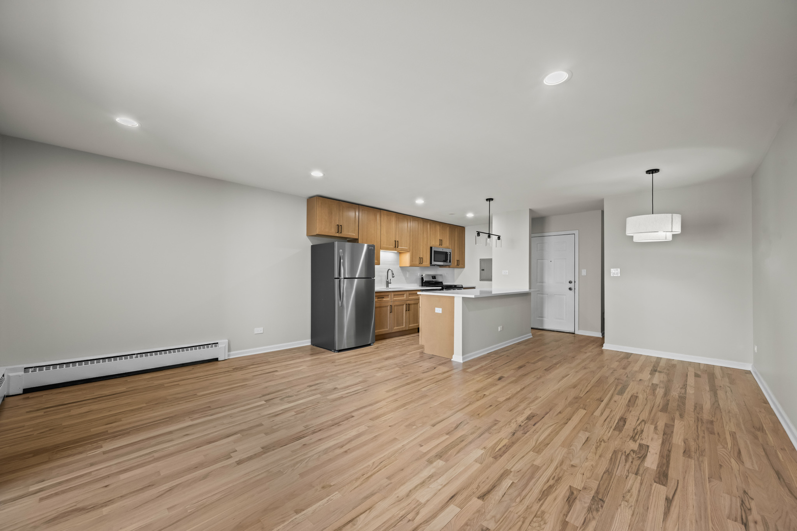 2411 Kennicott Drive, Arlington Heights, IL 60004