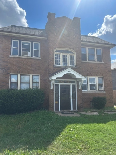 1609 17th Avenue, Rockford, IL 61104