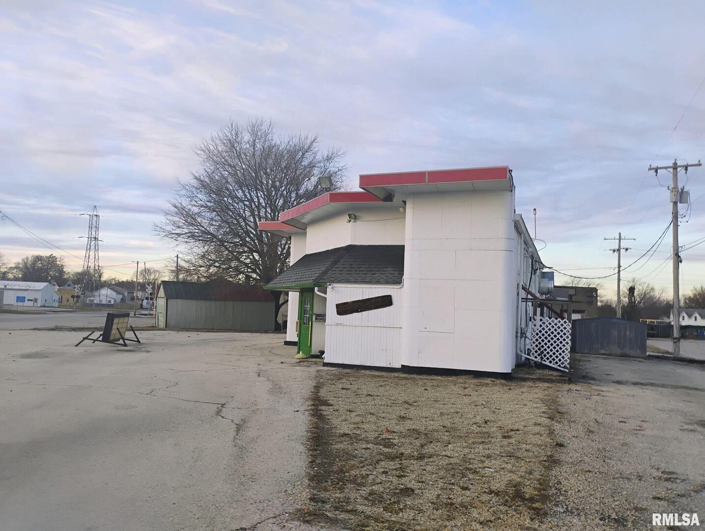 20 CHESTER Street, Galva, IL 61434