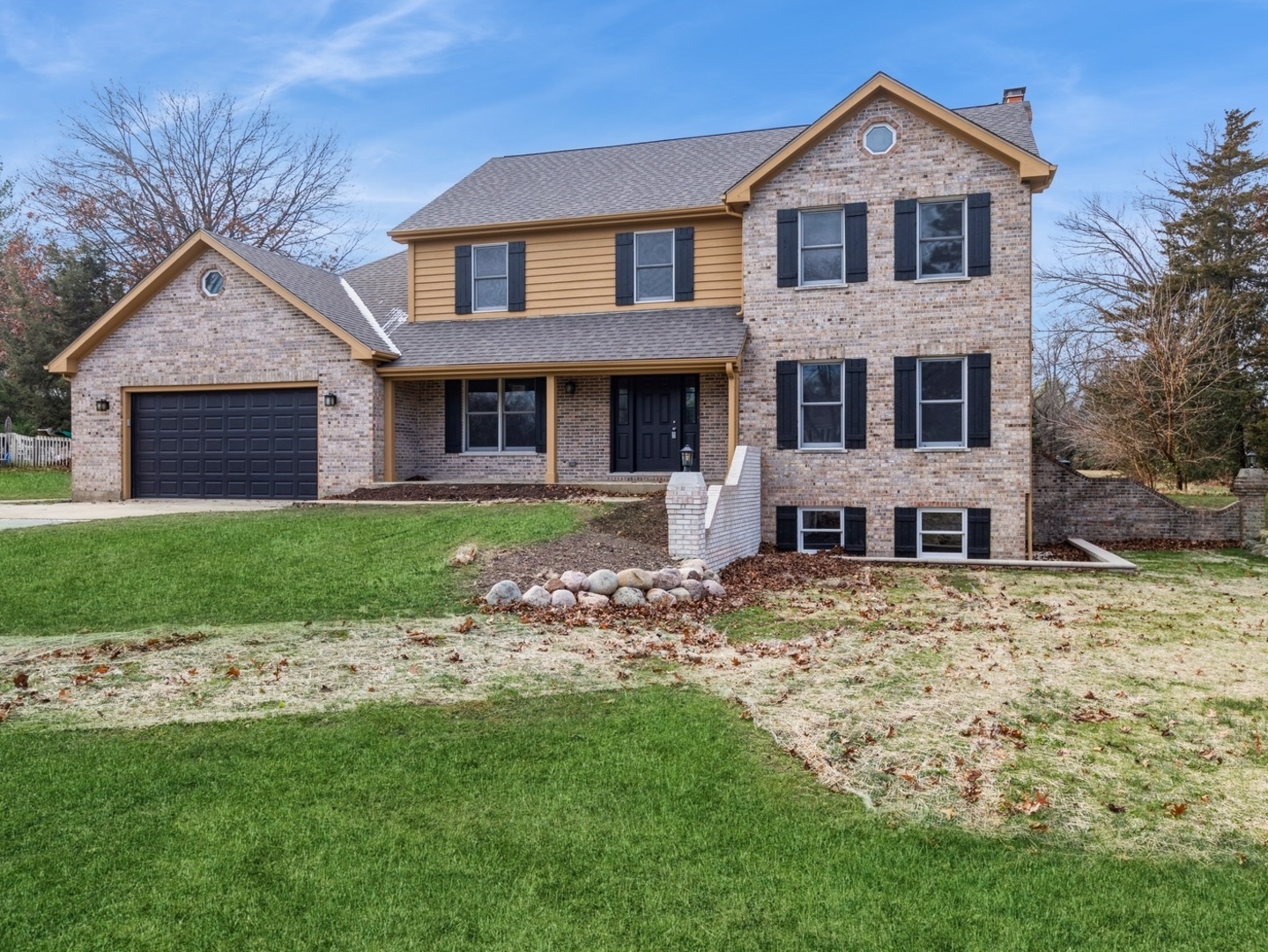6105 Wyndwood Drive, Crystal Lake, IL 60014