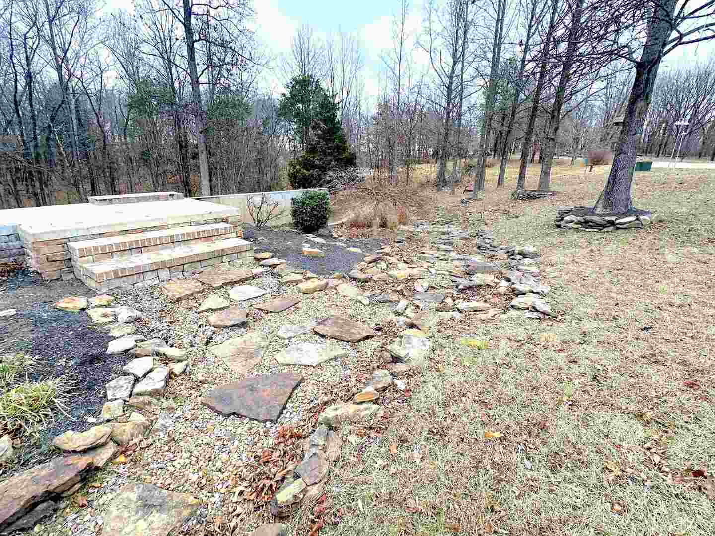 509 Logan Run Road, Murphysboro, IL 62966