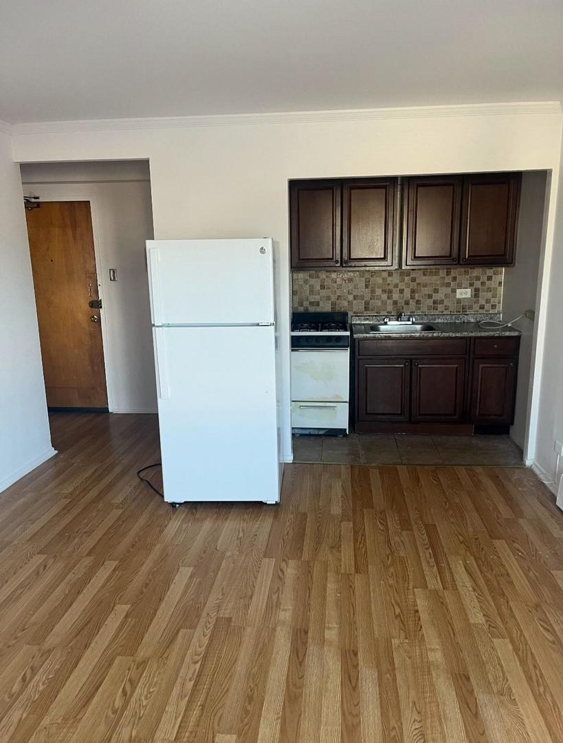 2610 Berwyn Avenue, Chicago, IL 60625