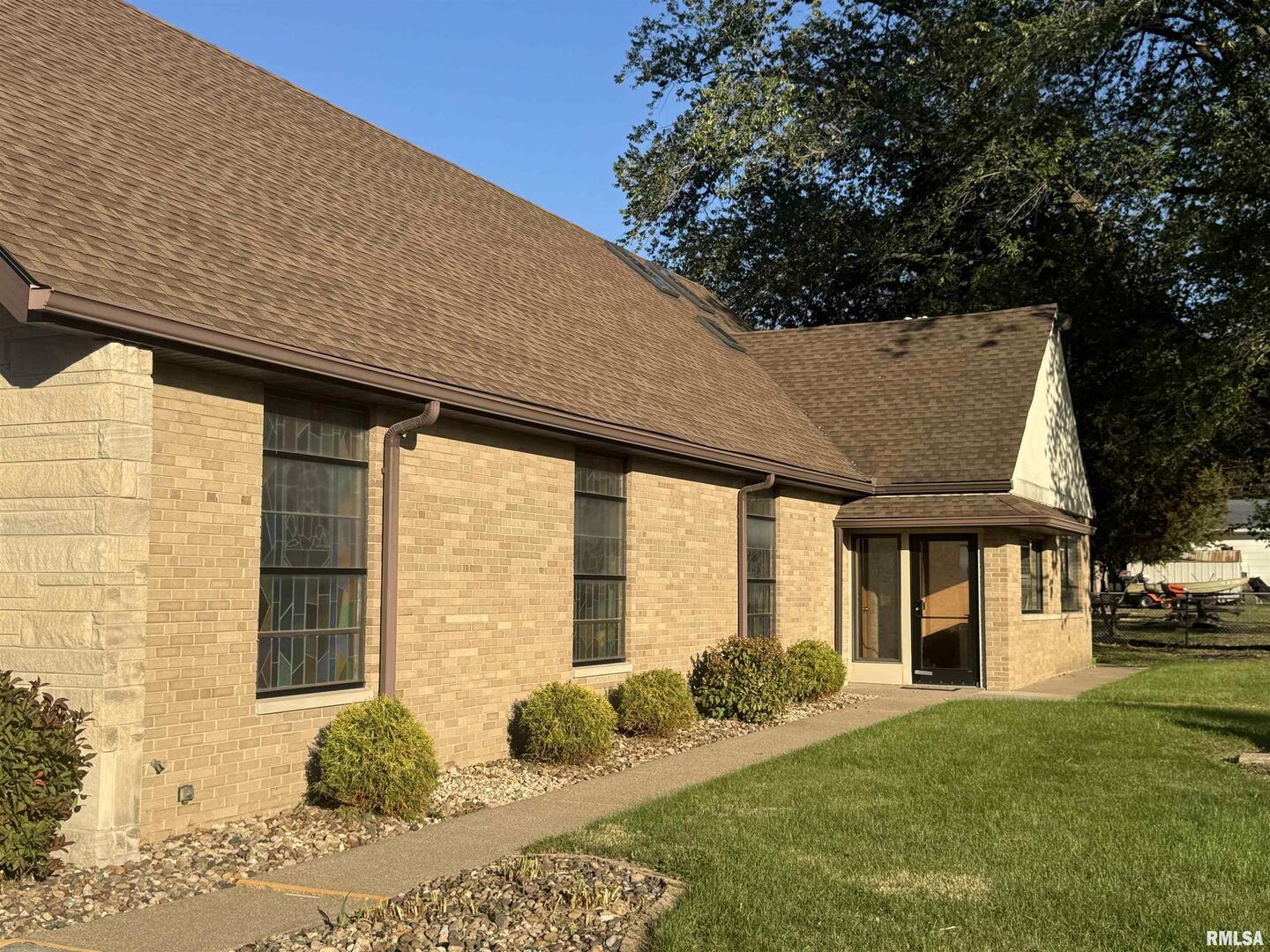 708 STATE Avenue, Hampton, IL 61256