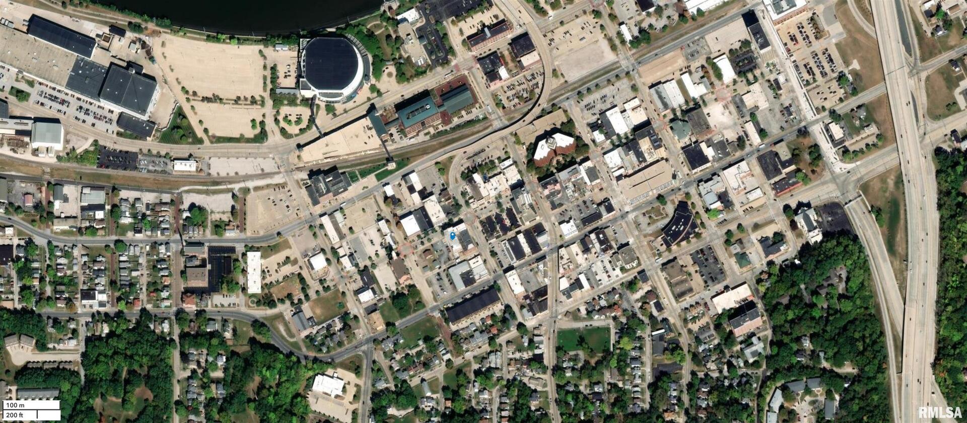 1320 5TH Avenue, Moline, IL 61265