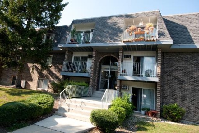 928 Jonathon Court, Prospect Heights, IL 60070