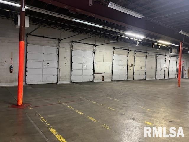 7800 14TH Street, Rock Island, IL 61201