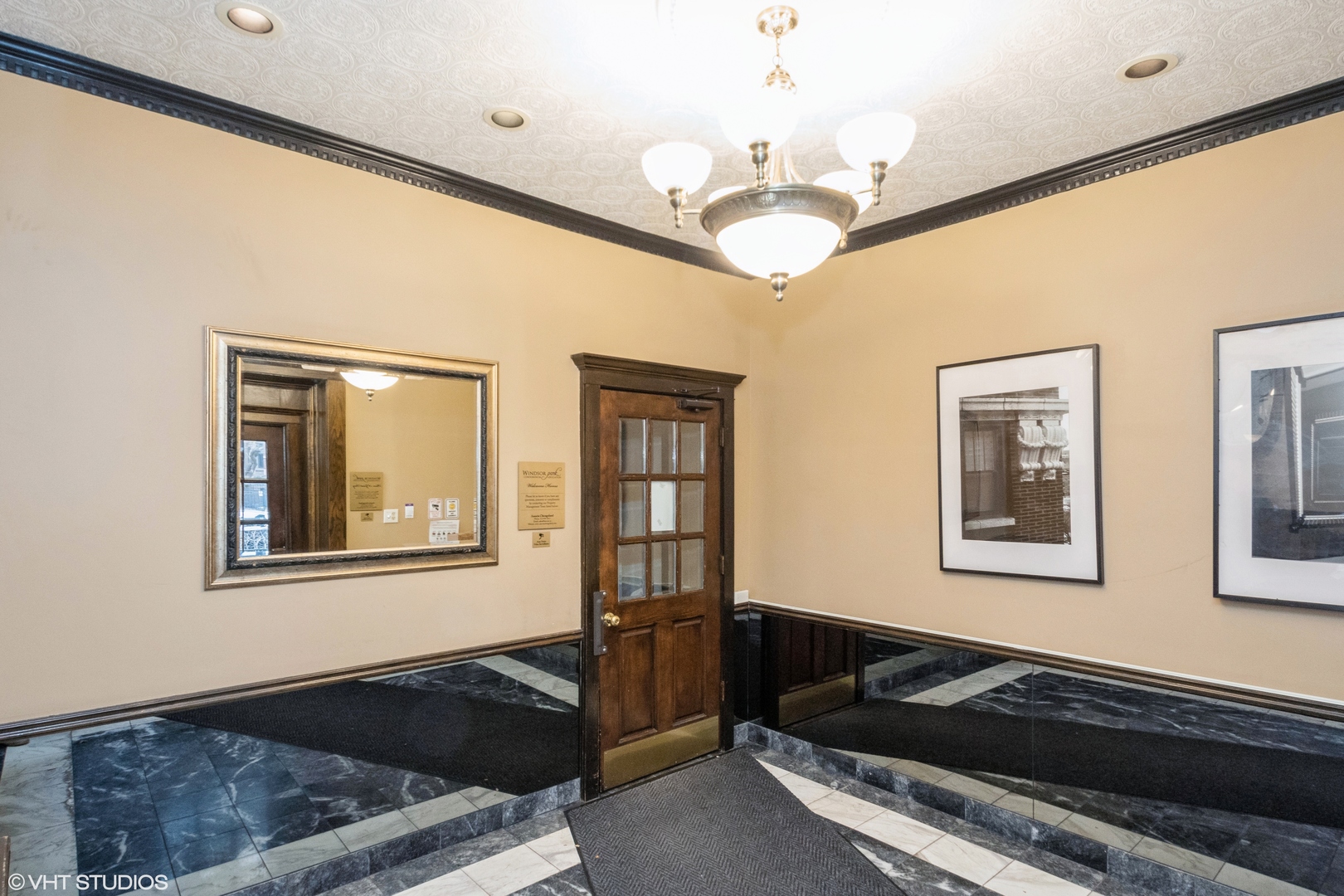 647 Sheridan Road, Chicago, IL 60613