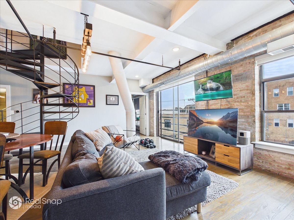 2221 Lister Avenue, Chicago, IL 60614