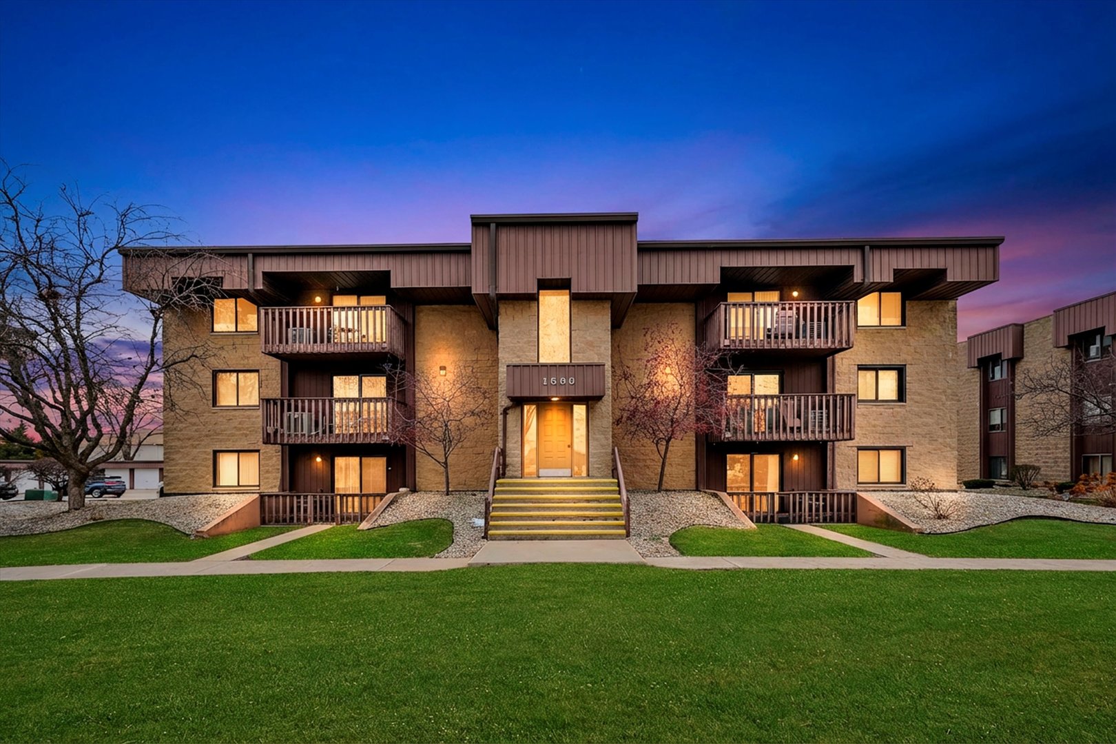 1500 ROCK RUN Drive, Crest Hill, IL 60435