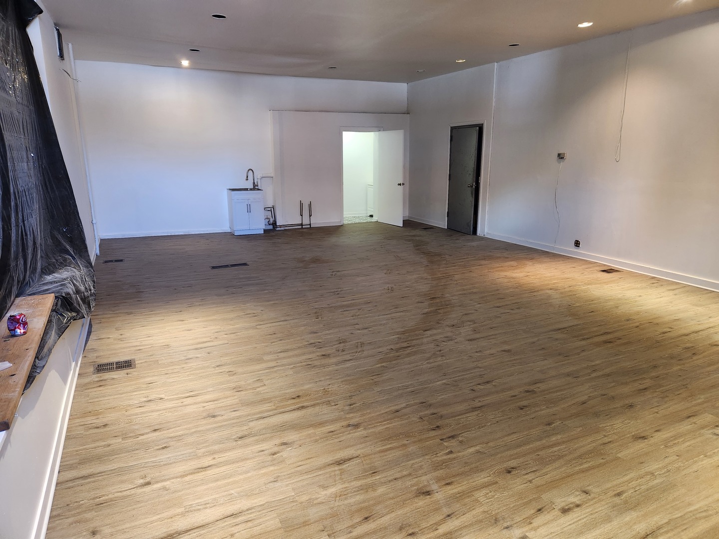 901 Irving Park Road, Chicago, IL 60613