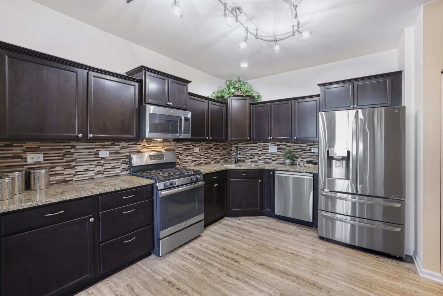 1433 Lighthouse Lane, Pingree Grove, IL 60140