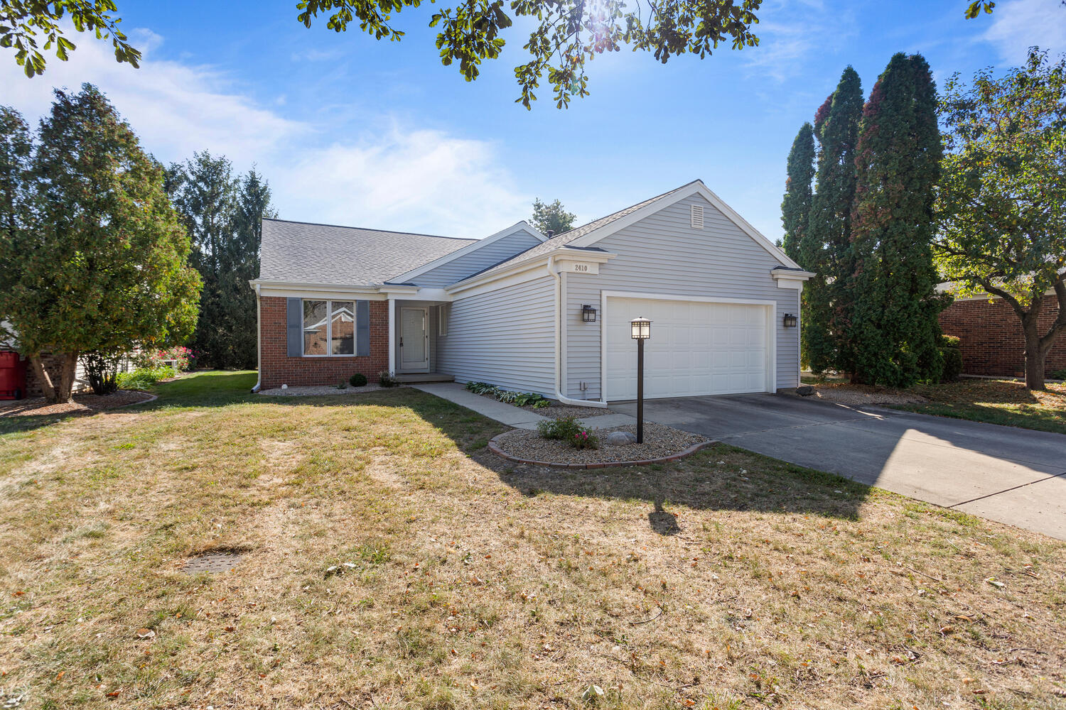 2410 Stillwater Drive, Champaign, IL 61821