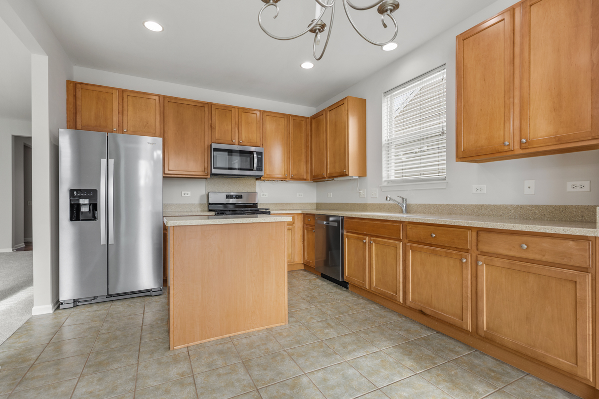 2982 Ravinia Circle, Mundelein, IL 60060