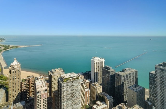 180 PEARSON Street, Chicago, IL 60611