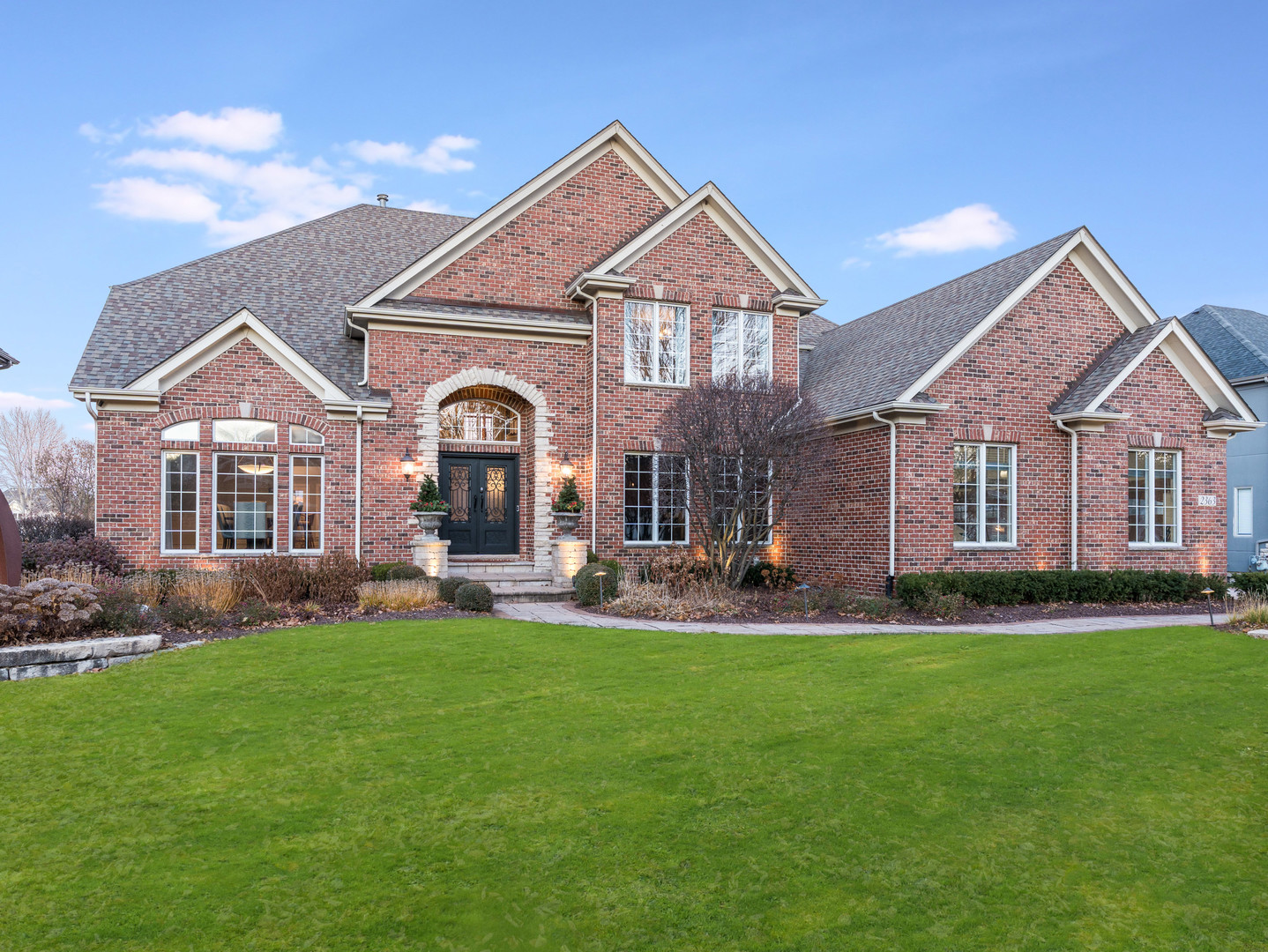 2363 Fawn Lake Circle, Naperville, IL 60564