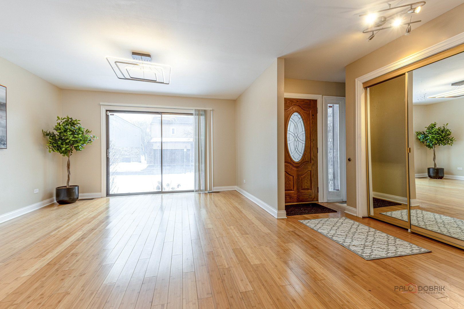 2431 Cobblewood Drive, Northbrook, IL 60062