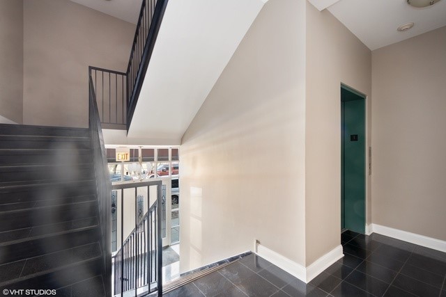 5758 California Street, Chicago, IL 60659