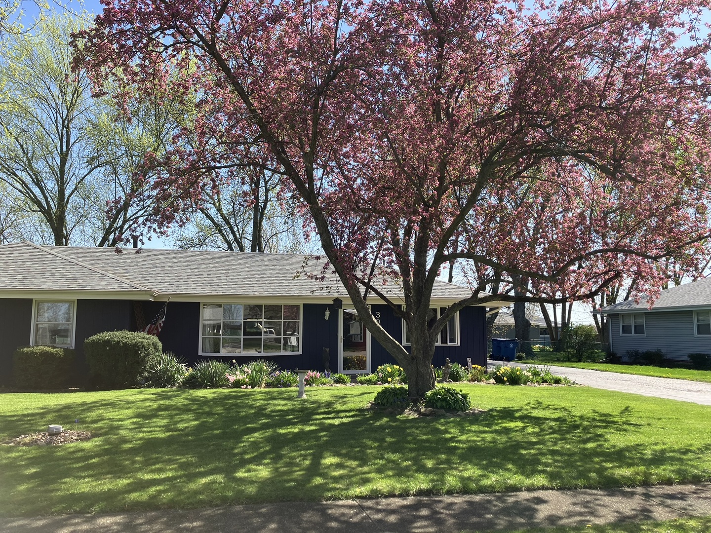 3906 LEOMINSTER Avenue, Joliet, IL 60431