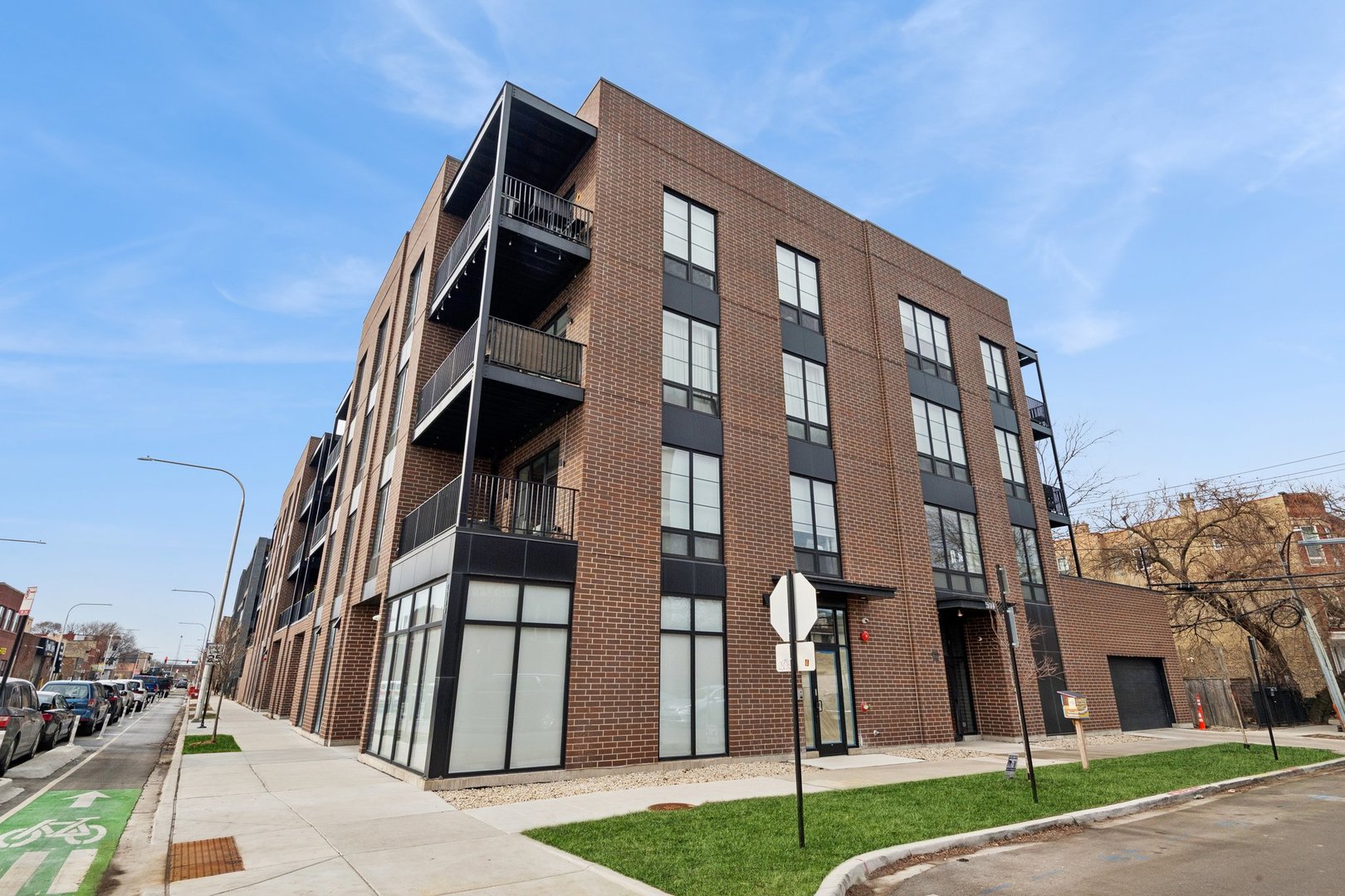 504 Leavitt Street, Chicago, IL 60612