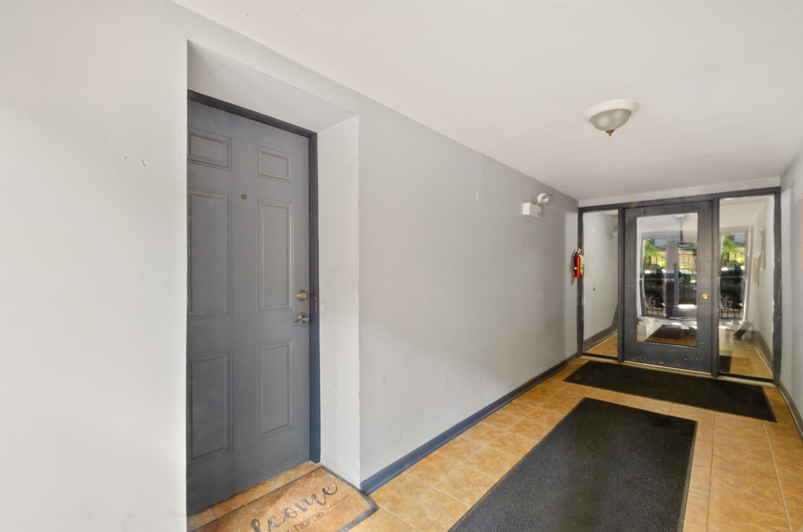 3908 Ainslie Street, Chicago, IL 60625