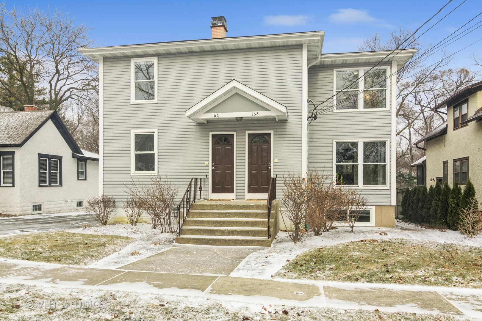 166 Newberry Avenue, Libertyville, IL 60048