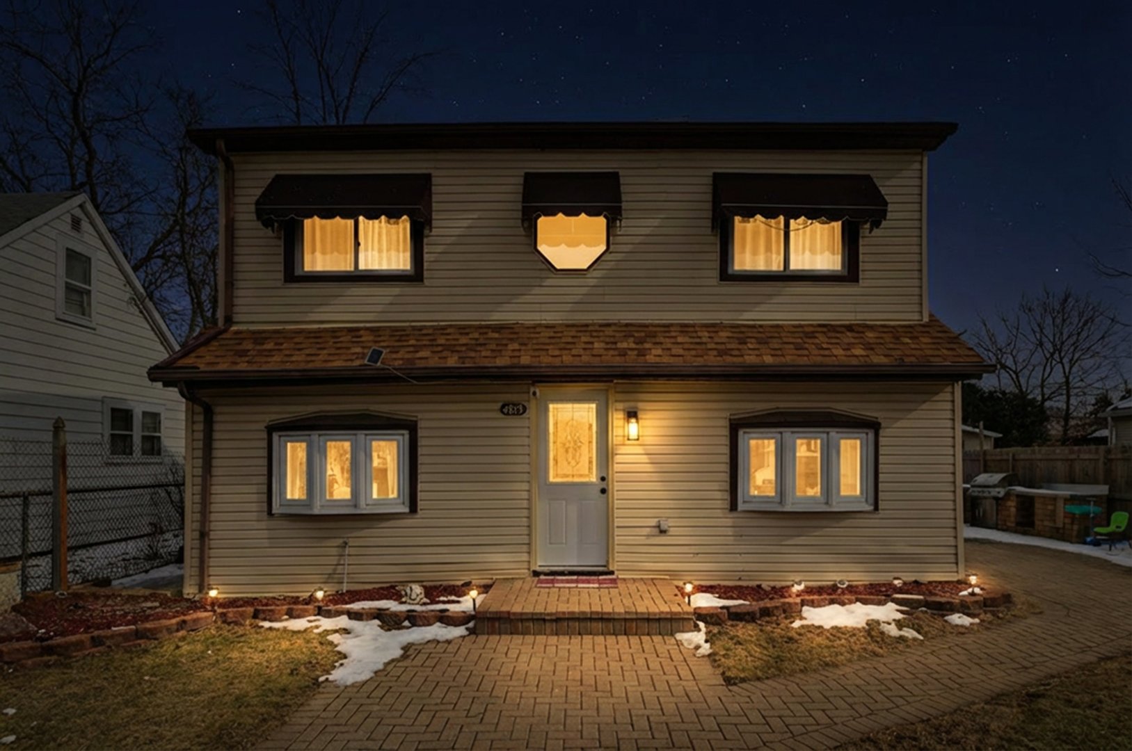 4815 Lotus Avenue, Chicago, IL 60638