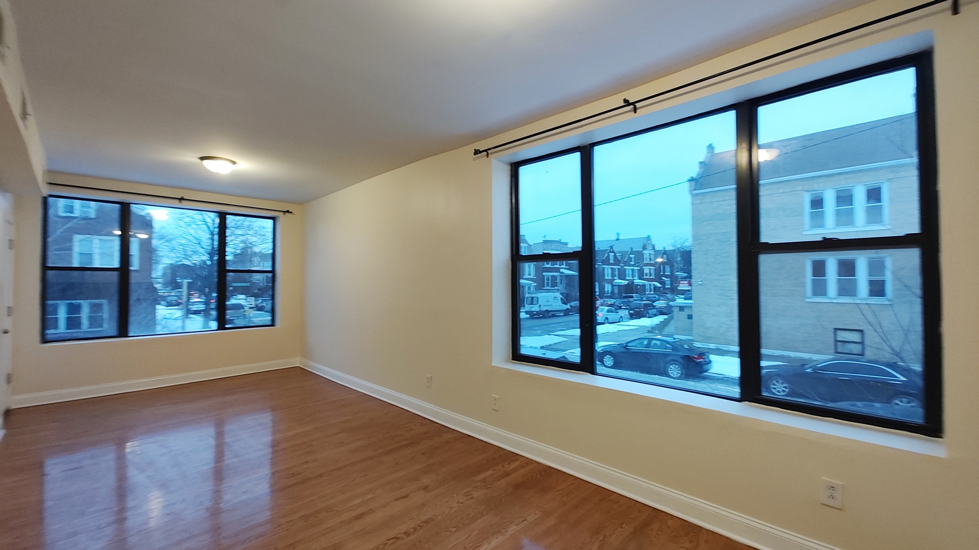 4201 Albany Avenue, Chicago, IL 60632