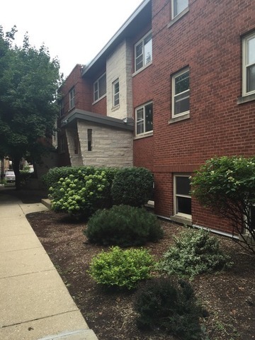 7515 Damen Avenue, Chicago, IL 60645