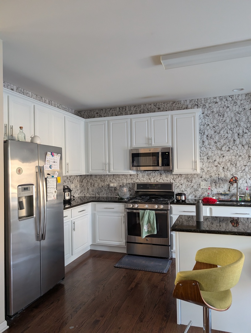 733 Station Boulevard, Aurora, IL 60504