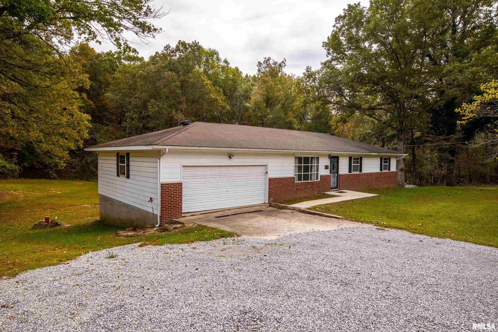 8375 Highway 145 S, Harrisburg, IL 62946