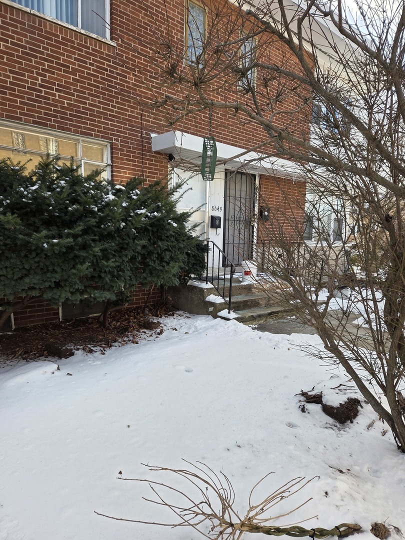 8649 Niles Center Road, Skokie, IL 60077