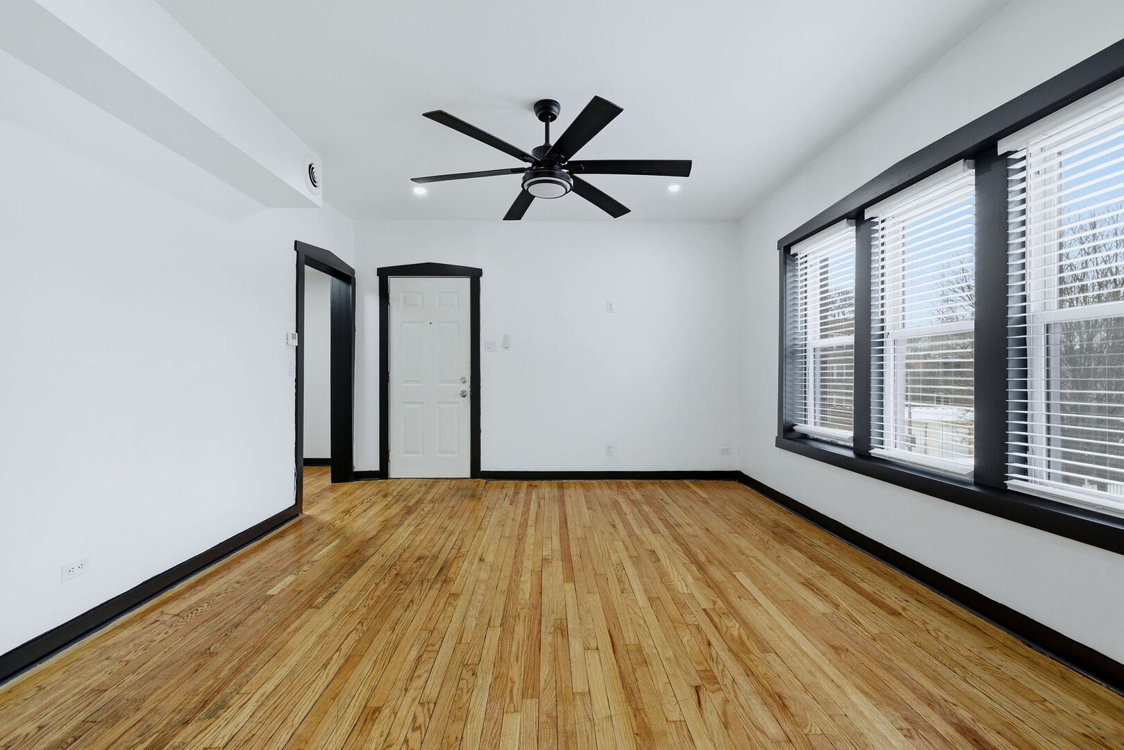 131 72nd Street, Chicago, IL 60619