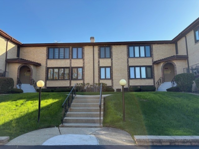 10355 Parkside Avenue, Oak Lawn, IL 60453