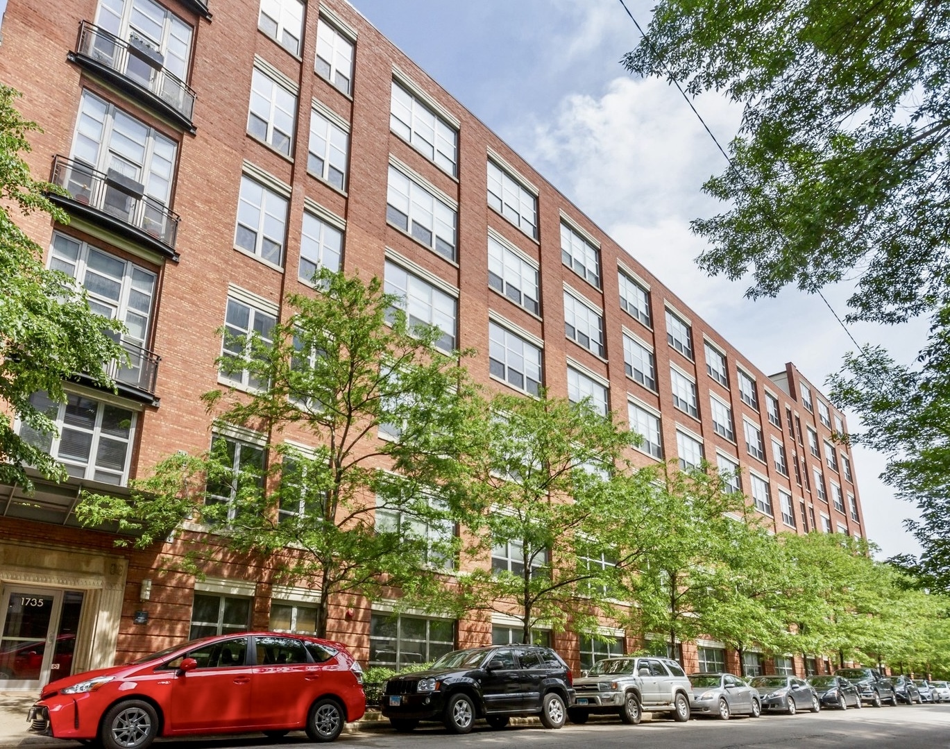 1735 Paulina Street, Chicago, IL 60622