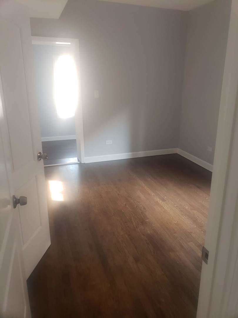 8005 Maryland Avenue, Chicago, IL 60619