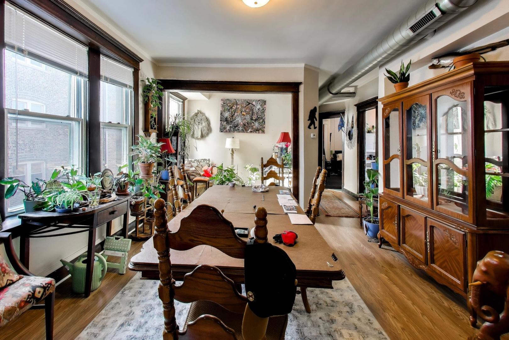 810 Austin Avenue, Oak Park, IL 60302