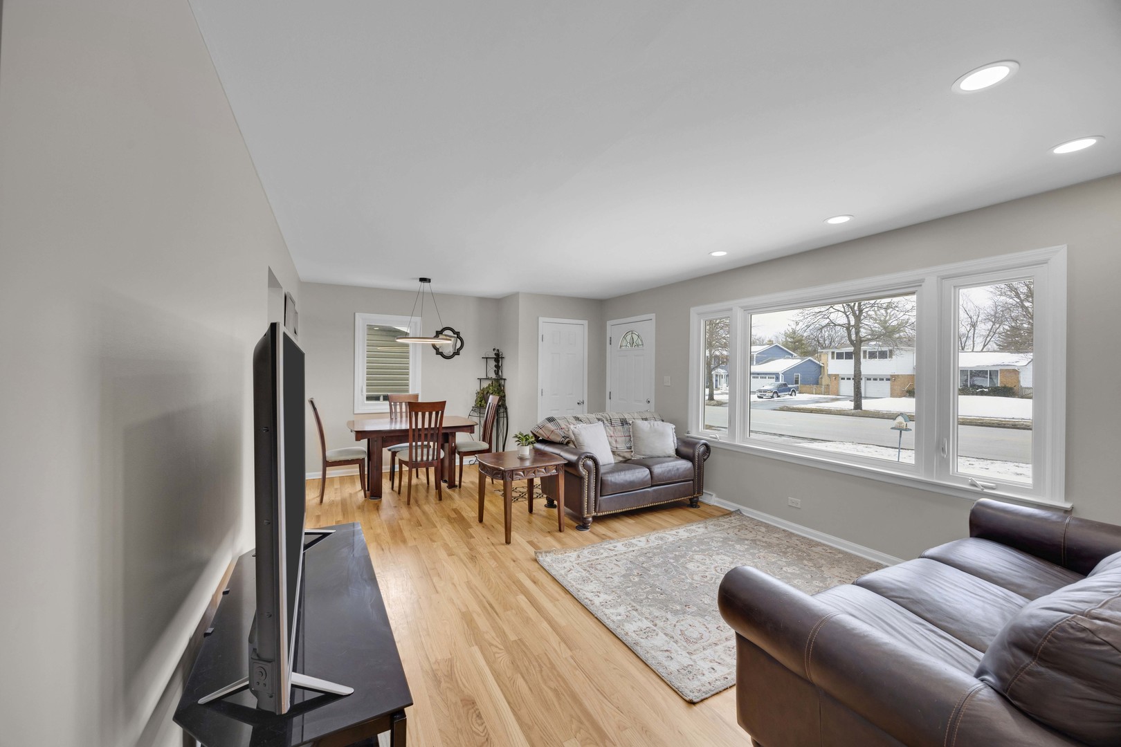 128 55th Street, Downers Grove, IL 60515