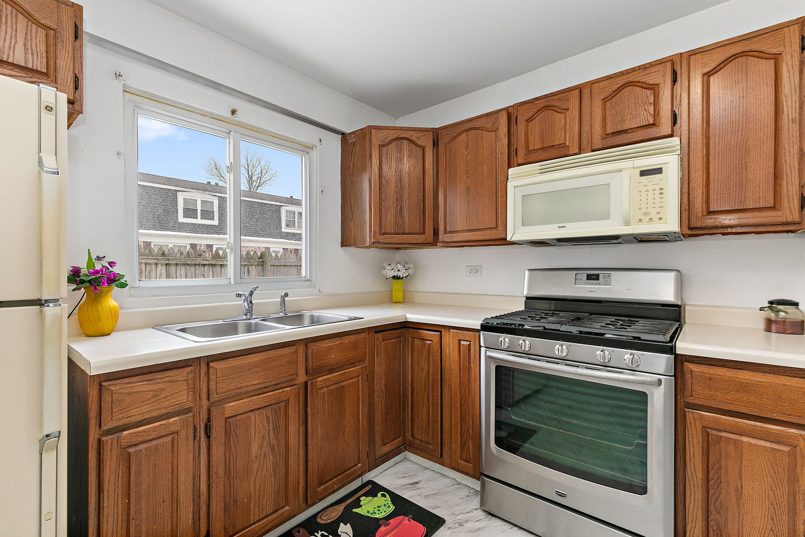 1531 Mckool Avenue, Streamwood, IL 60107