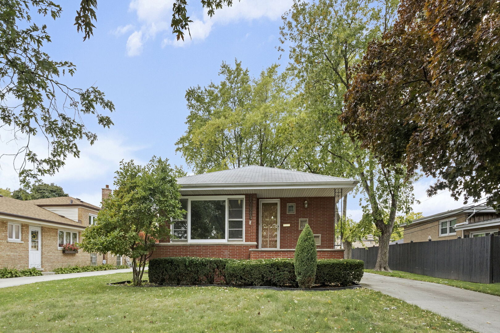 10624 Lawler Avenue, Oak Lawn, IL 60453