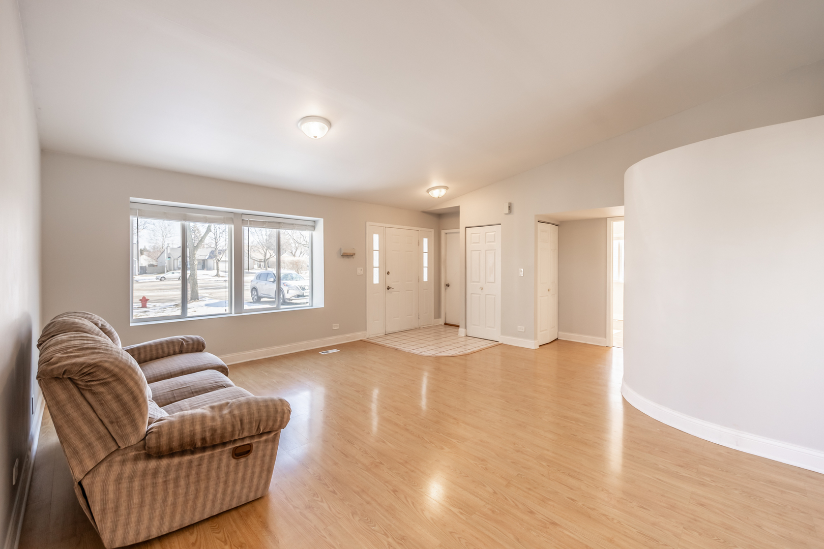 672 Natoma Court, Elgin, IL 60120